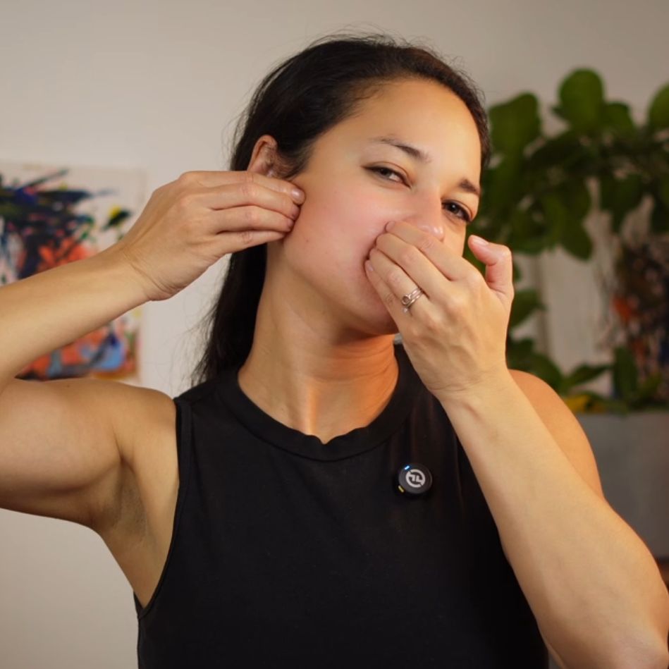 Pevná líčka, jemná nosolabiálka